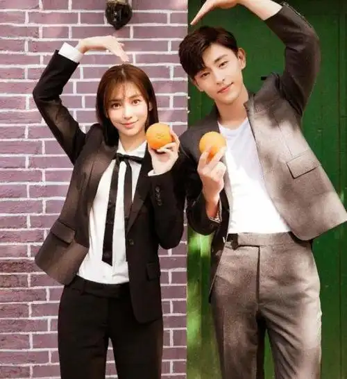 邓伦人气大涨,三年前首部古装剧饰演狐妖,比王丽坤的妲己还妖媚_网易