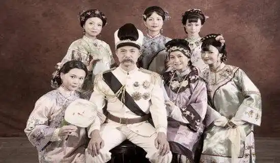 袁世凯15个女儿结果如何?七女儿最漂亮成明星,十四女最有趣