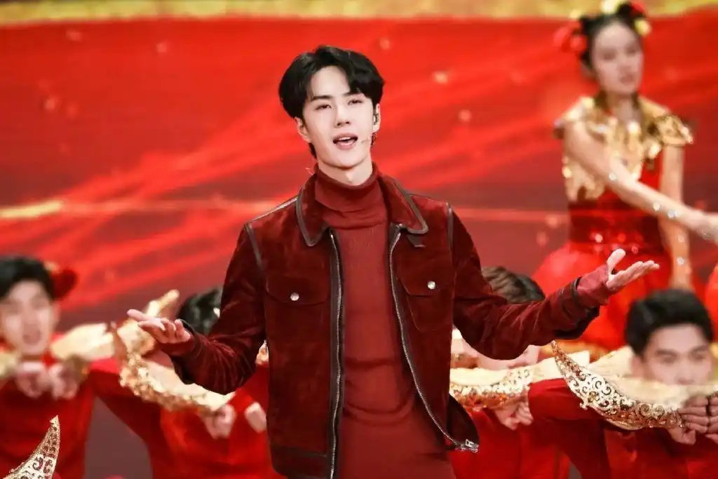 王一博壁纸啵啵的笑容真是太好看了沉溺在你的笑容里