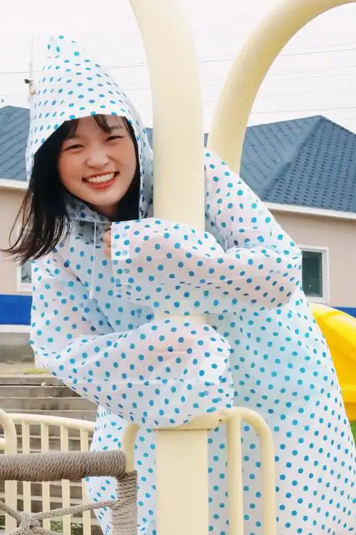 91雨天日系写真 终于轮到我们可爱的彤彤啦 拍摄于2021年 - 抖音