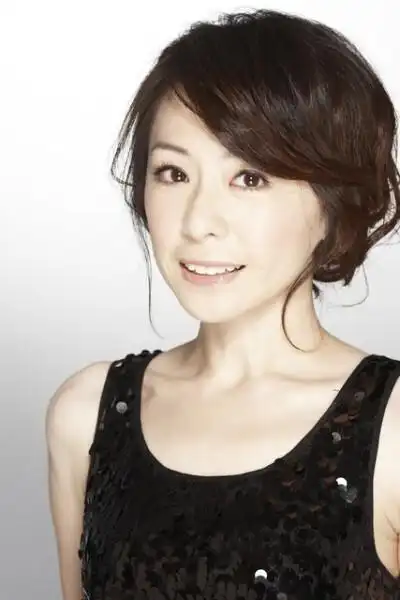 潘仪君出演过多部电视剧作品,在台湾台视93版《倚天屠龙记》中一人分