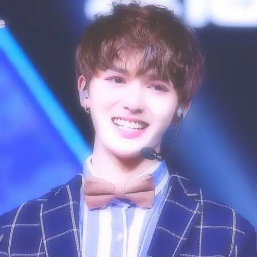 偶像练习生朱正廷头像//自截自滤//二传注明cr.