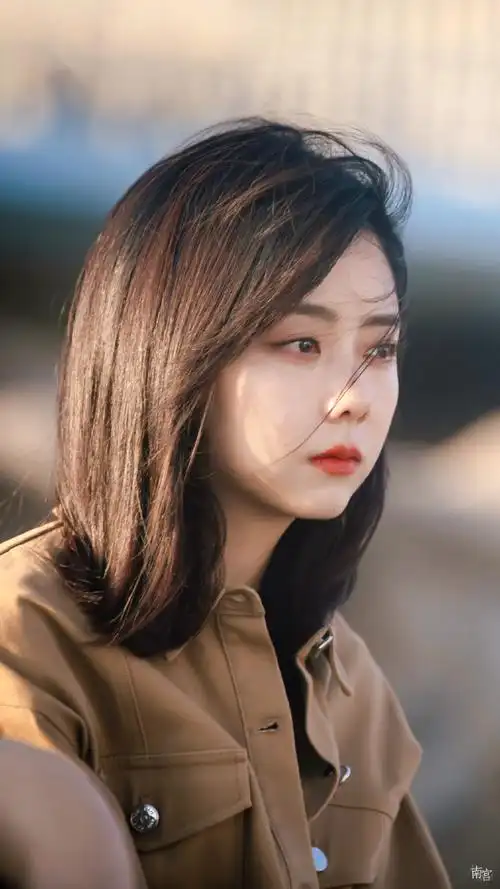 谭松韵程霄海边随拍