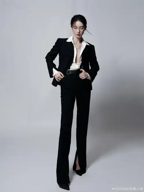 金晨深v真空西装造型##sense news