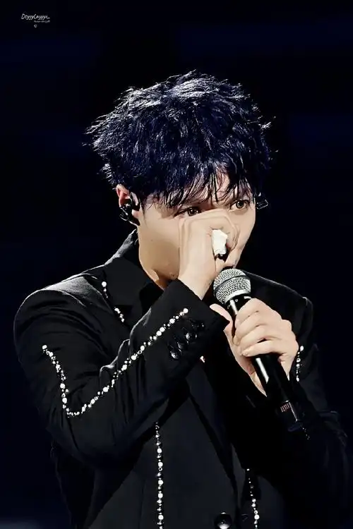 张艺兴[超话]##张艺兴大航海演唱会五周年