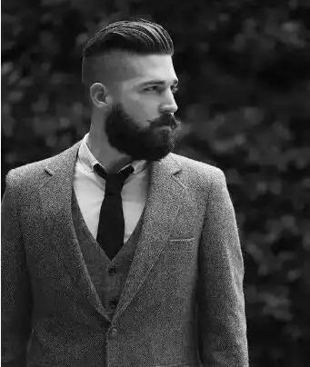 两边铲短发怎么剪 五款两边铲短发来示范_短发发型_西子美发网