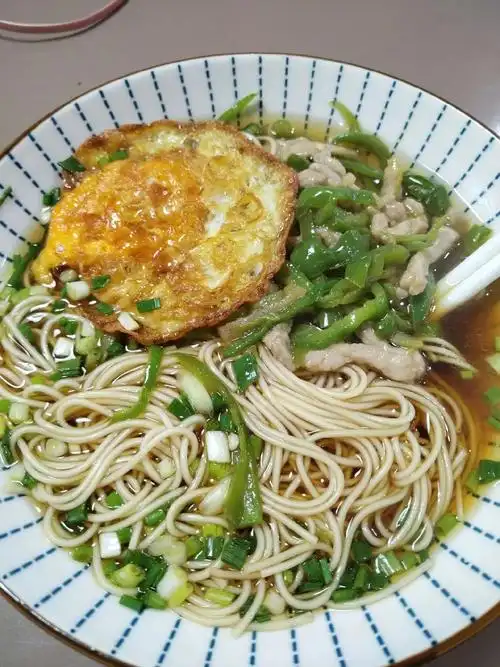 苏记青椒肉丝面,清丝丝的! 味道 11566级棒,以后开个面馆, - 抖音