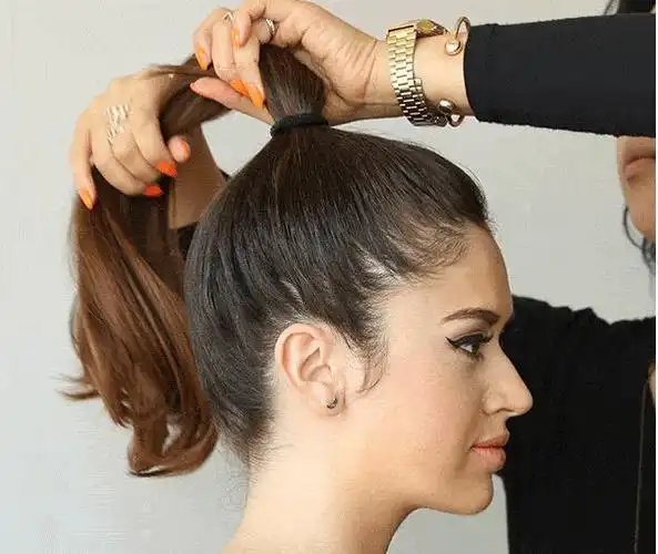 发量少的女人,扎马尾少踩3个误区,第1点我总没注意,难怪显脸大