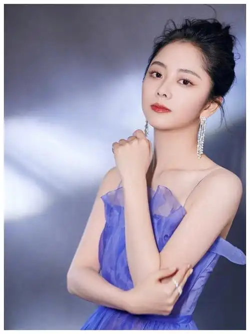 单论颜值,25位娱乐圈当红女明星,谁更胜一筹呢?__财经头条