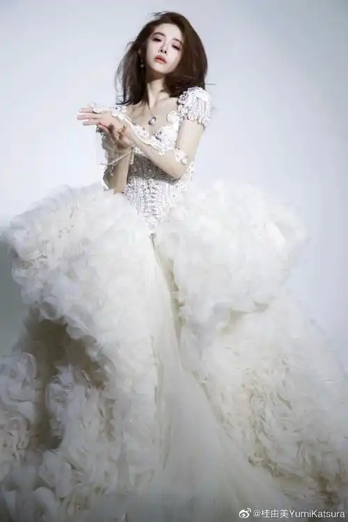 费加罗风尚盛典##高级定制##婚纱##明星同款[话题]