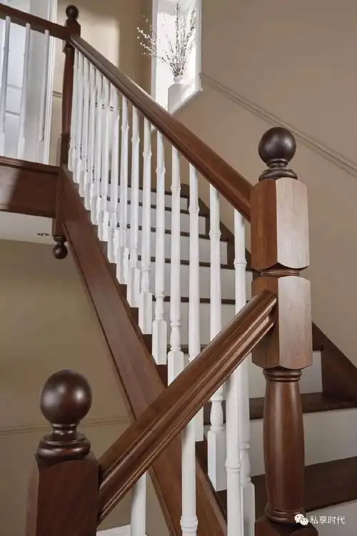 实木楼梯这样设计,美观又实用!