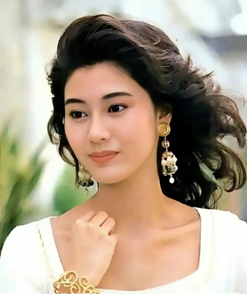 蕞美港姐: 李嘉欣9999 年轻时好漂亮啊!  #李嘉欣