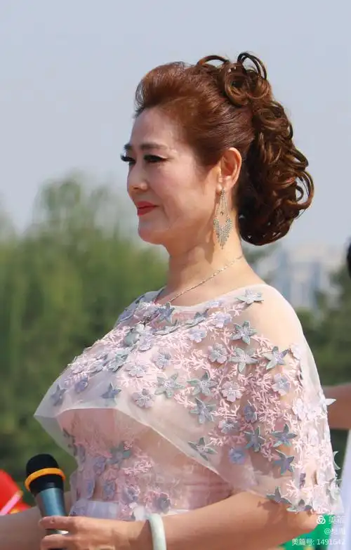 祖国万岁—新乡市红旗区老年大学模特二班 - 美篇