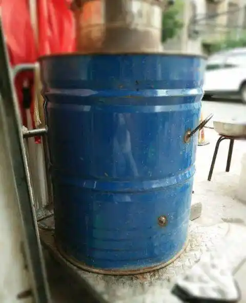 详情介绍                       自己加工的烧饼炉子,使用半个月