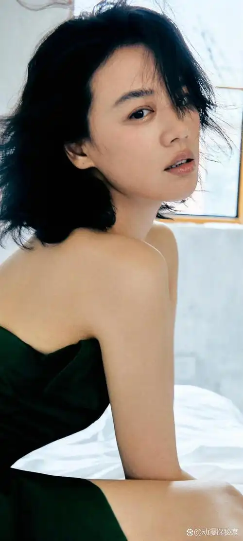 马思纯壁纸大放送,清新自然魅力无限!