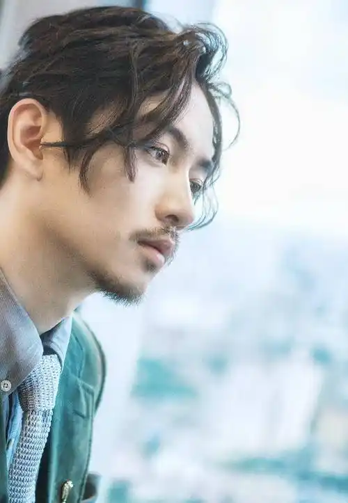 余征瑶_中戏_父母