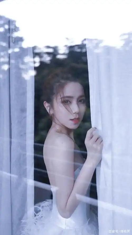 美女人像写真壁纸18:邓紫棋