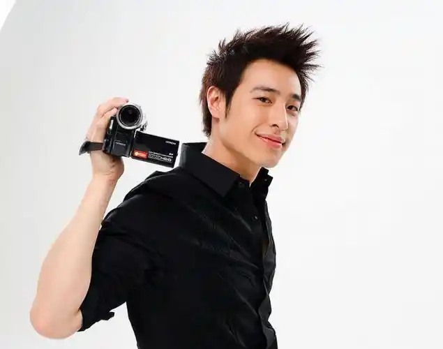 台媒曝潘玮柏秘密当爸还准备要离婚娇妻月子中心费用22万