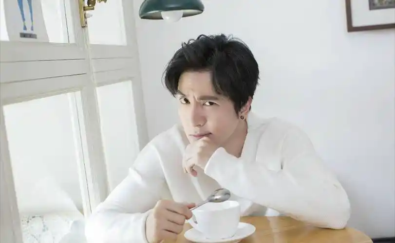 明星一生的敌人是谁,薛之谦为什么狂追经纪人,宋轶为什么说方言_杨紫