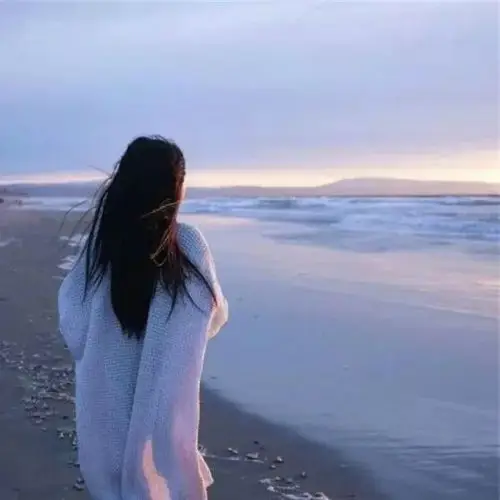 心理测试:哪一个女孩背影是最孤独的 测你的爱会让恋人受多少伤