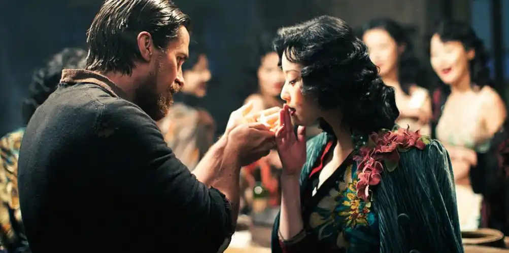 金陵十三钗海报上另一个女人是谁