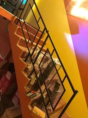 复古酒吧铁网楼梯扶手护栏简约现代咖啡厅阁楼室内水管栏杆围栏