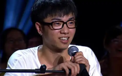 华晨宇出道到现在的形象变化,看了吓一跳