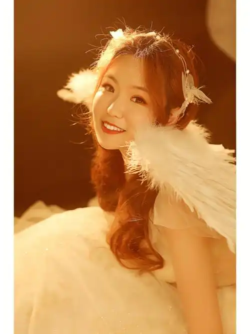 一个人的婚纱照