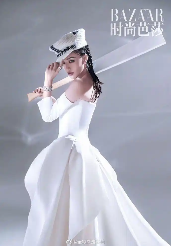 舒淇荧光橙造型#第十六封时尚芭莎封面电子版,强烈视觉效果下的舒淇