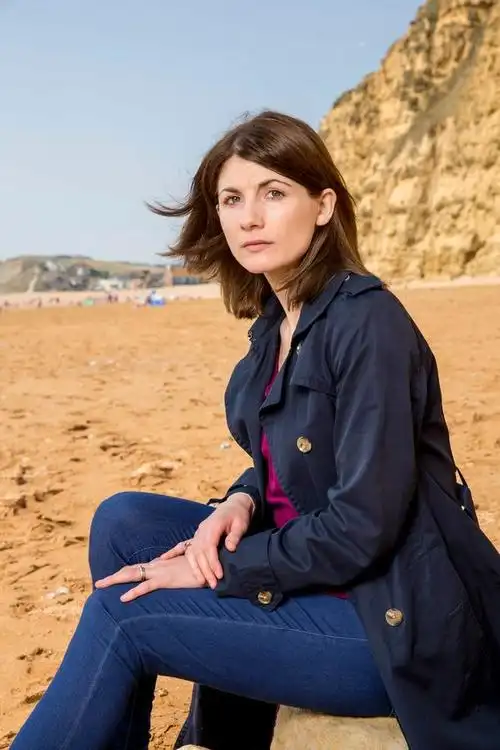 huddersfield actress jodie whittaker confirmed as the first