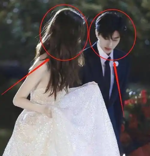 杨颖蔡徐坤同框亮相,二人生图颜值堪比精修,有豪门姐弟内味了_baby_镜