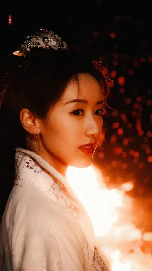 袁冰妍祝卿好刘泠手机壁纸图片 泠泠郡主古装美人_明星手机壁纸-酷玩
