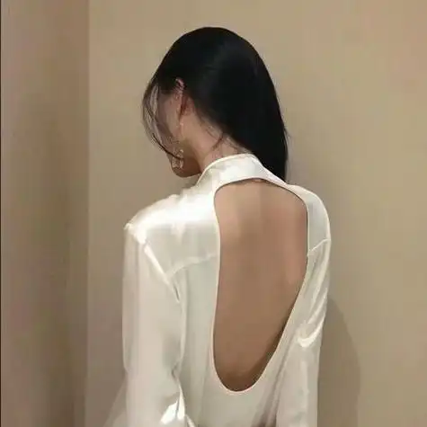 性感背影黑白女头像 女生头像图片大全 -【爱个性】