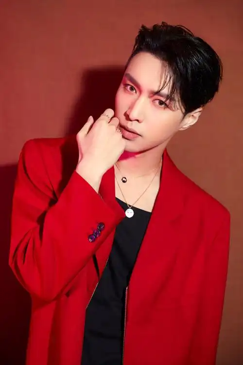 品牌大使张艺兴以chaumet作品相伴,开启2020"圆满年份"