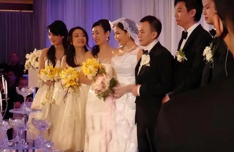 王珂破产(王珂破产,刘涛求助闺蜜秦海璐,秦海璐的举动让其感动不已)