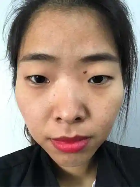 塌鼻子面相分析面相塌鼻子面相不好吗星座乐算命(塌鼻子面相好不好)