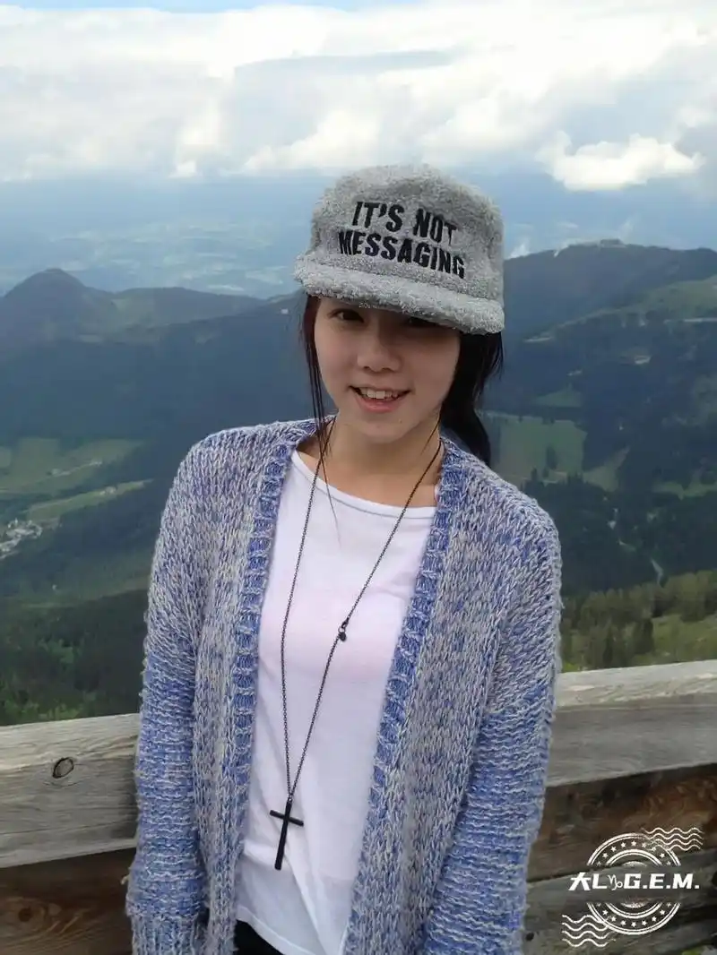 晒晒老照片  #邓紫棋 - 抖音