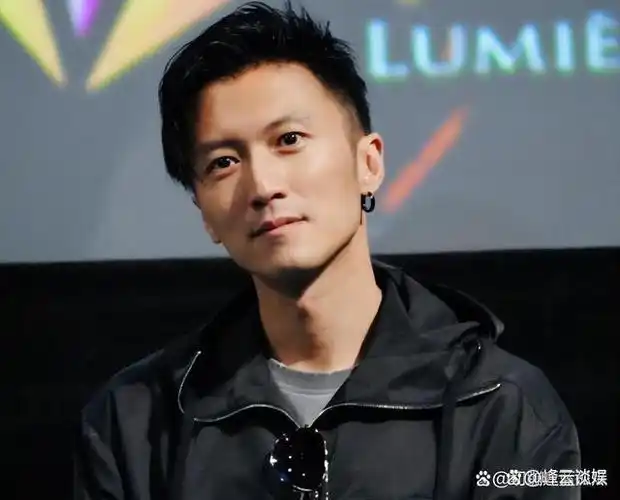 如今才明白,谢霆锋对王菲,不是喜欢,而是深爱