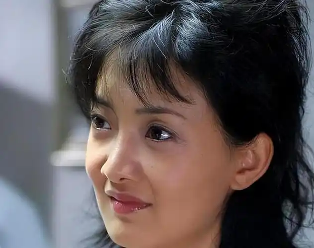 艺人牛莉:我这辈子最正确的决定,就是为一般老公,连生了仨孩子