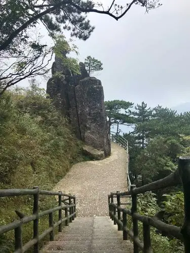 宜春明月山