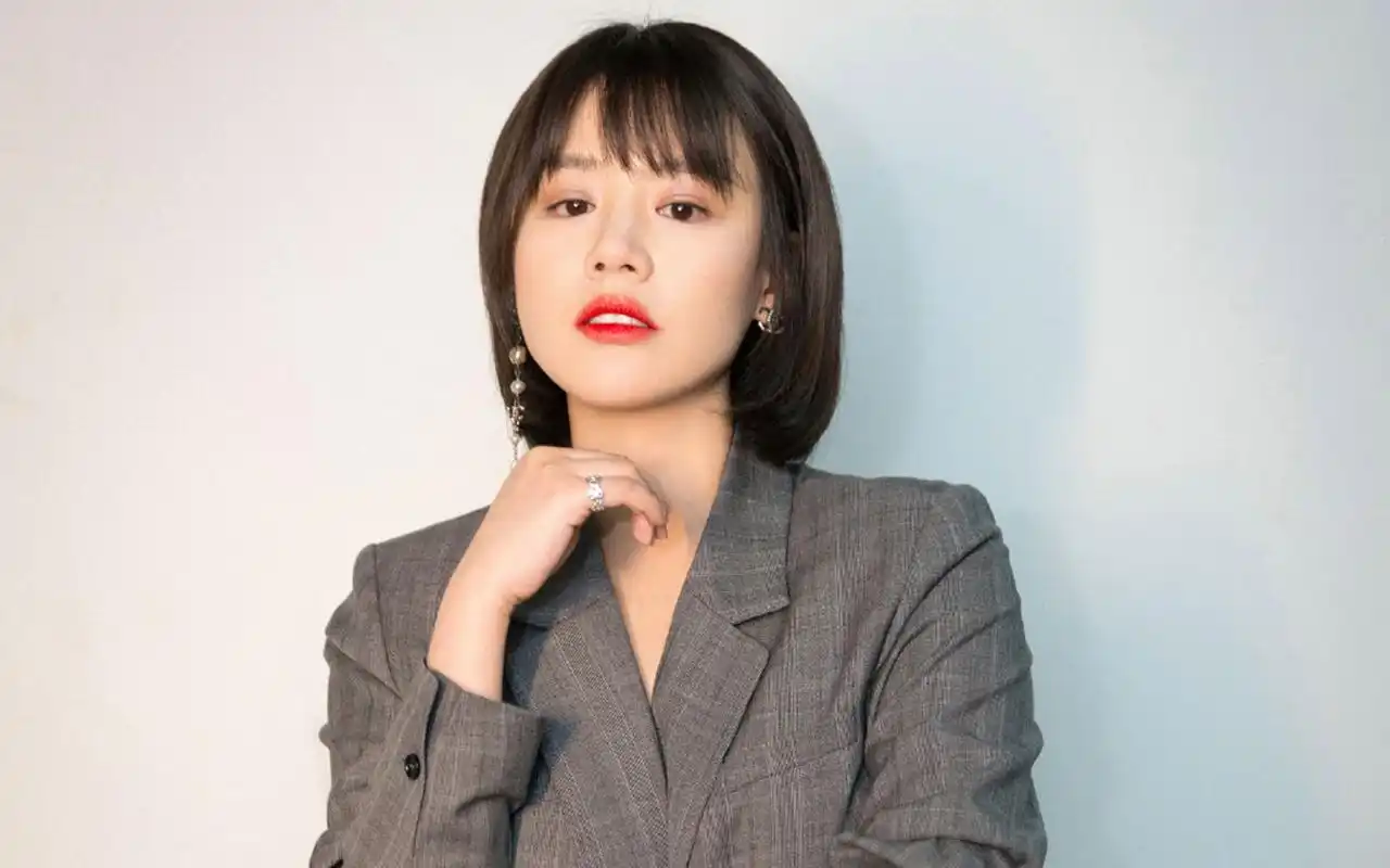 马思纯时尚干练写真图片桌面壁纸高清大图预览1920x1200_大陆明星下载