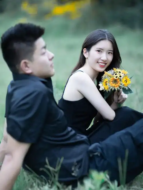 邯郸情侣写真情侣户外拍照姿势