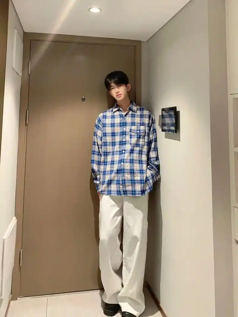 嗯?问你?#ootd穿搭 #男生穿搭 #韩系穿 - 抖音