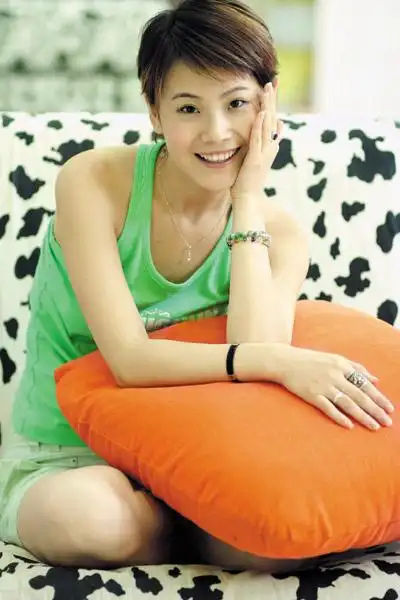 林爽签约新公司 要争当第一个出唱片的"超女"