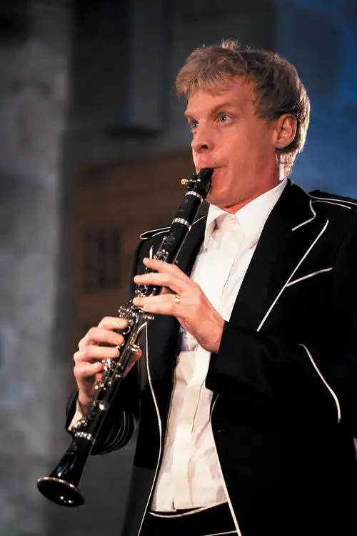 瑞典单簧管演奏家—弗罗斯特.