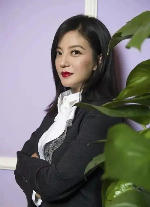 赵薇个人资料简介(赵薇有多壕深扒她的资产和商业版图) - 好技术常识