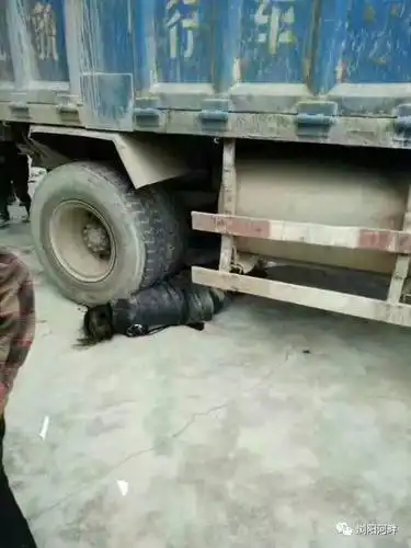 惨!浏阳沙市秀山一女子被大货车活活压死!