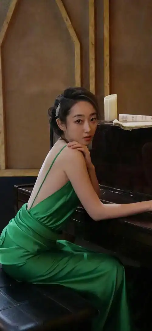 壁纸分享,漂亮的蒋梦婕,你喜欢她饰演的林黛玉吗