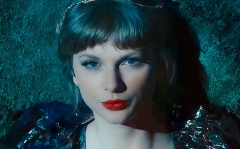 taylor swift - cardigan / august / willow (live from the 63rd