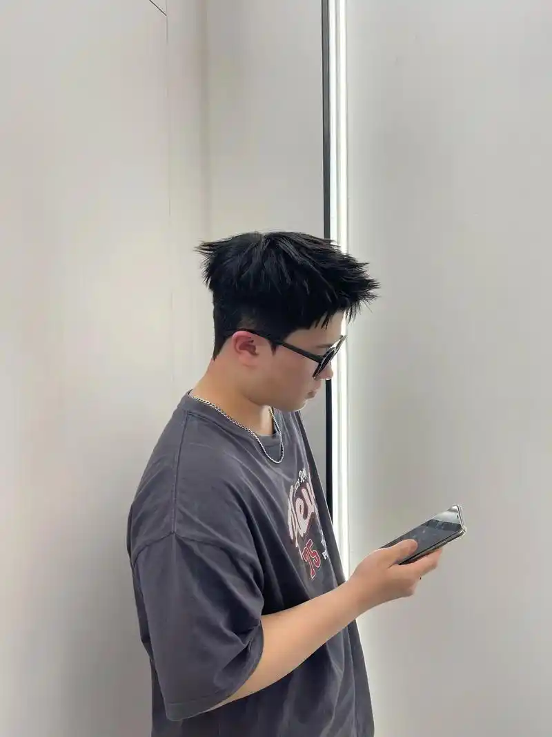 凌乱钢夹前刺~ 这一款烫型不烫卷的发型易打理,视 - 抖音